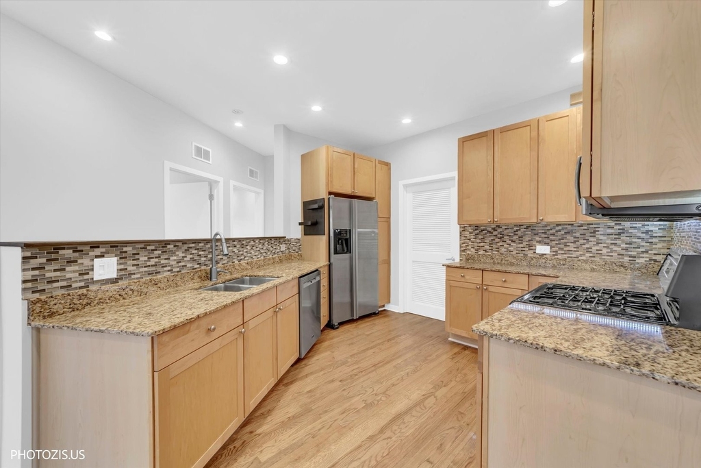 912 W Chicago Avenue - Photo 15