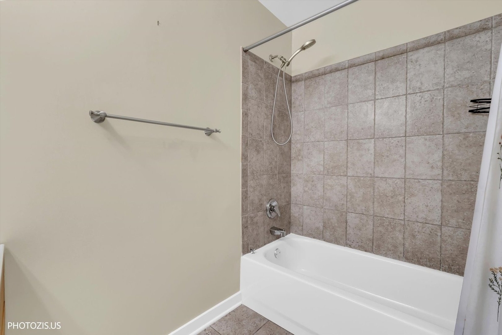 912 W Chicago Avenue - Photo 19