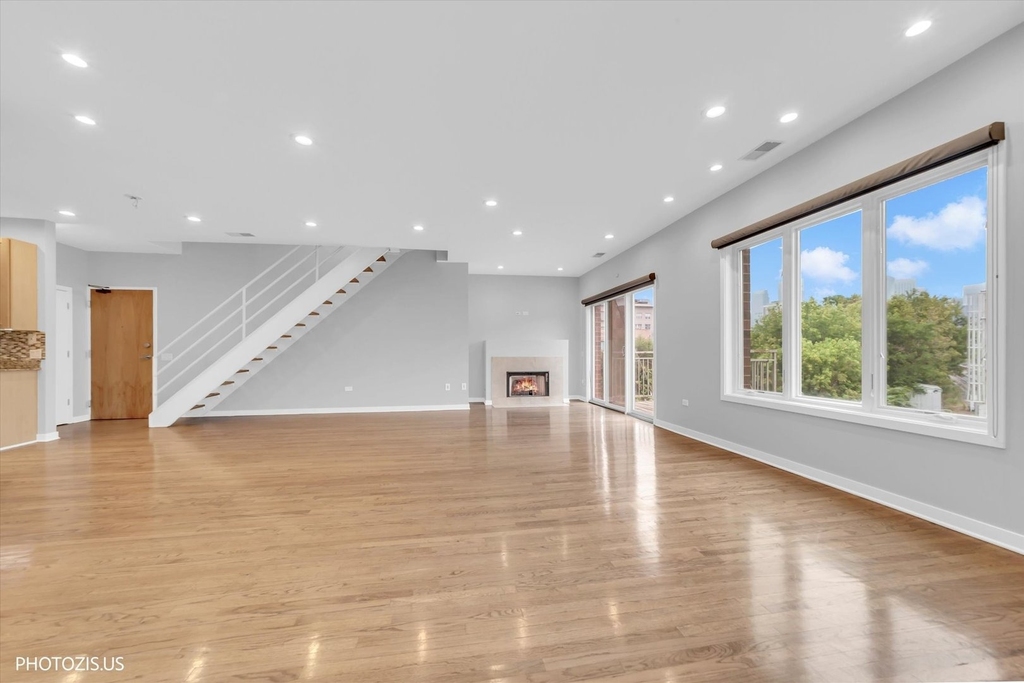 912 W Chicago Avenue - Photo 11