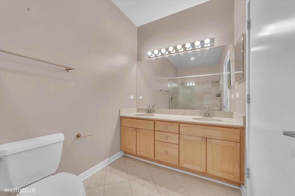 912 W Chicago Avenue - Photo 21