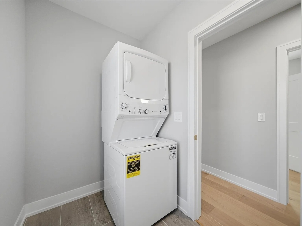 2442 W Wilson Avenue - Photo 7