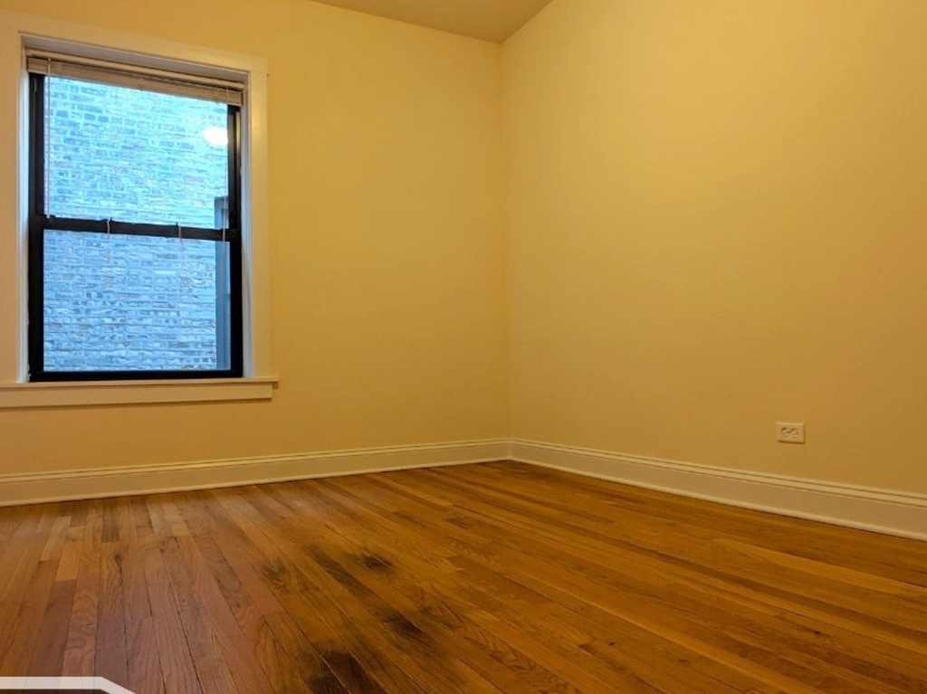 2621 N Spaulding Avenue - Photo 7
