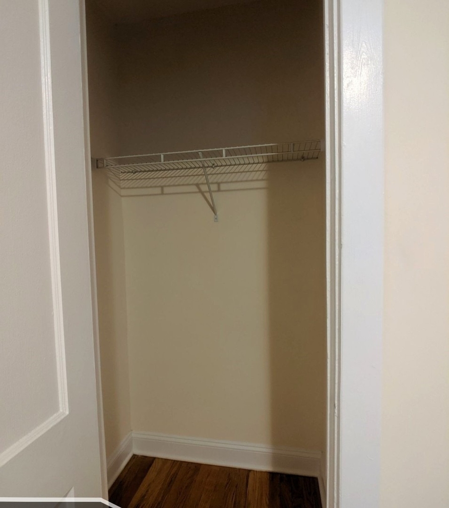 2621 N Spaulding Avenue - Photo 9