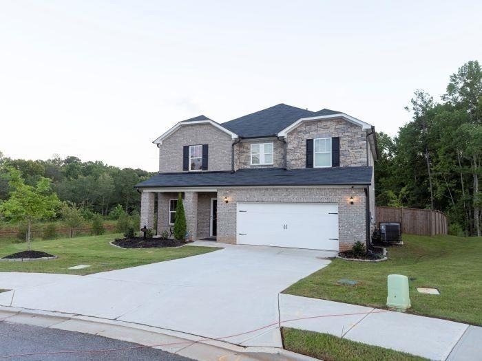 6960 Newcastle Circle - Photo 1