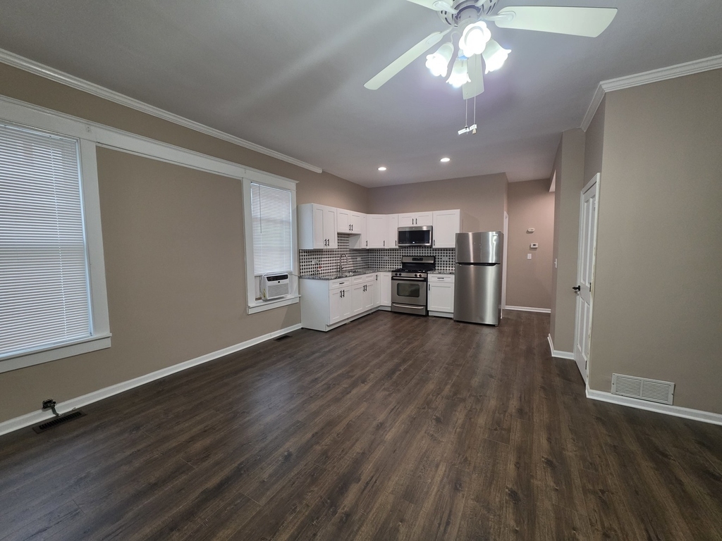 214 Franklin Street - Photo 7