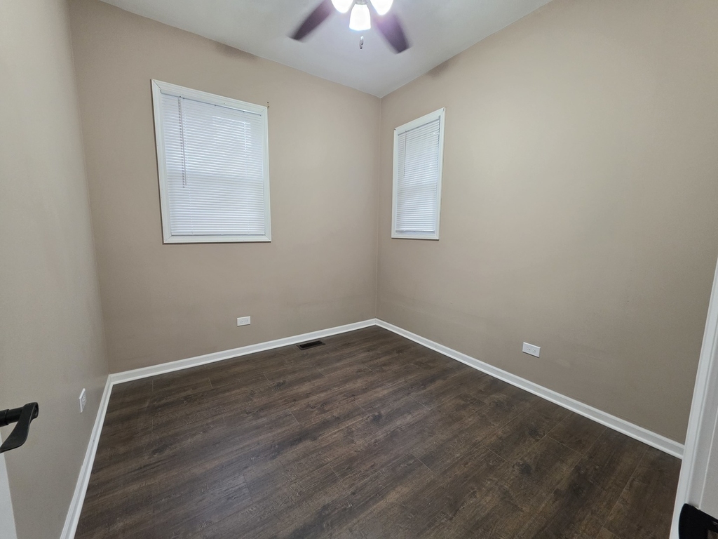 214 Franklin Street - Photo 12