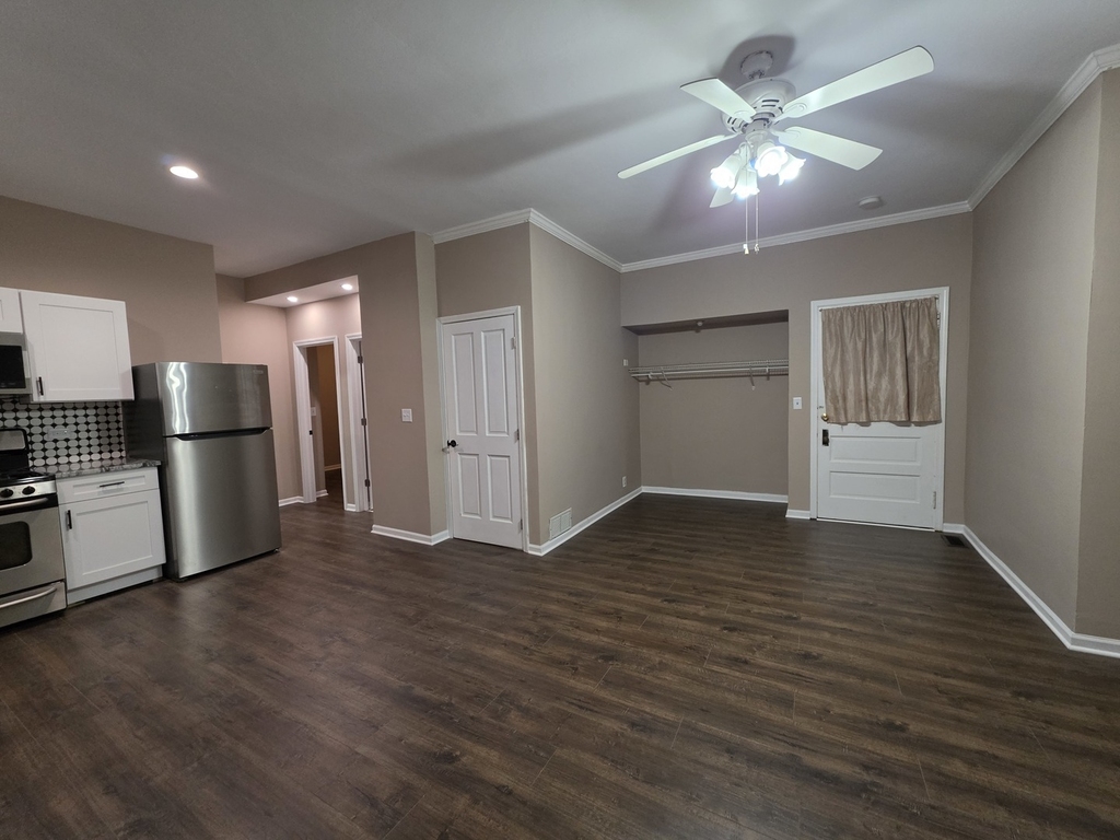 214 Franklin Street - Photo 8