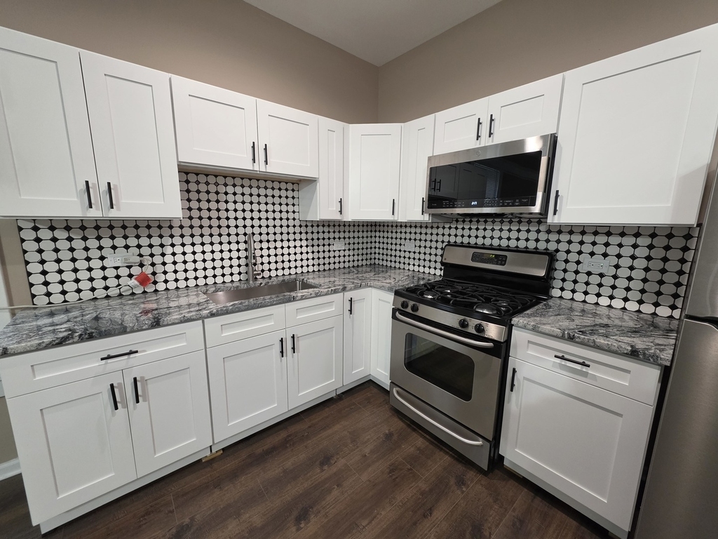 214 Franklin Street - Photo 5
