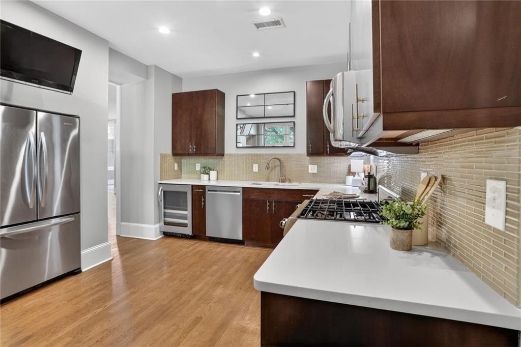 754 Juniper Street Ne - Photo 10