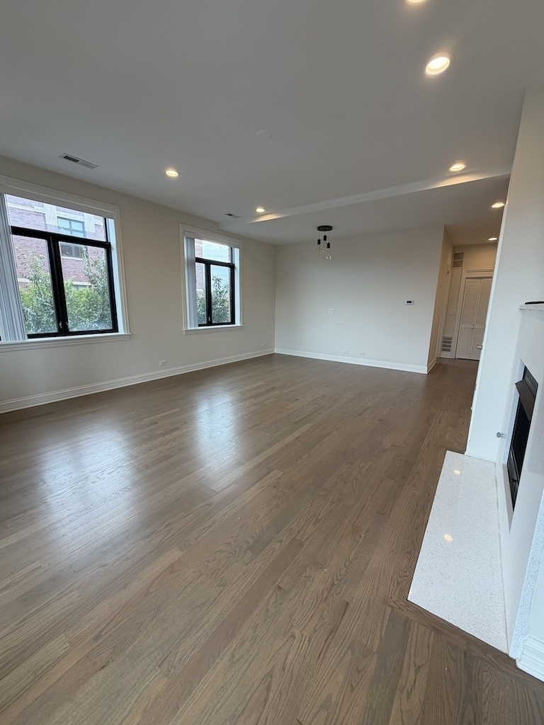 1701 W Chicago Avenue - Photo 4