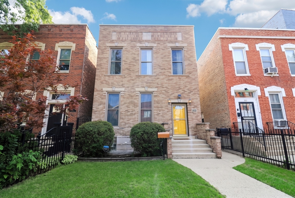 929 S Bell Avenue - Photo 0