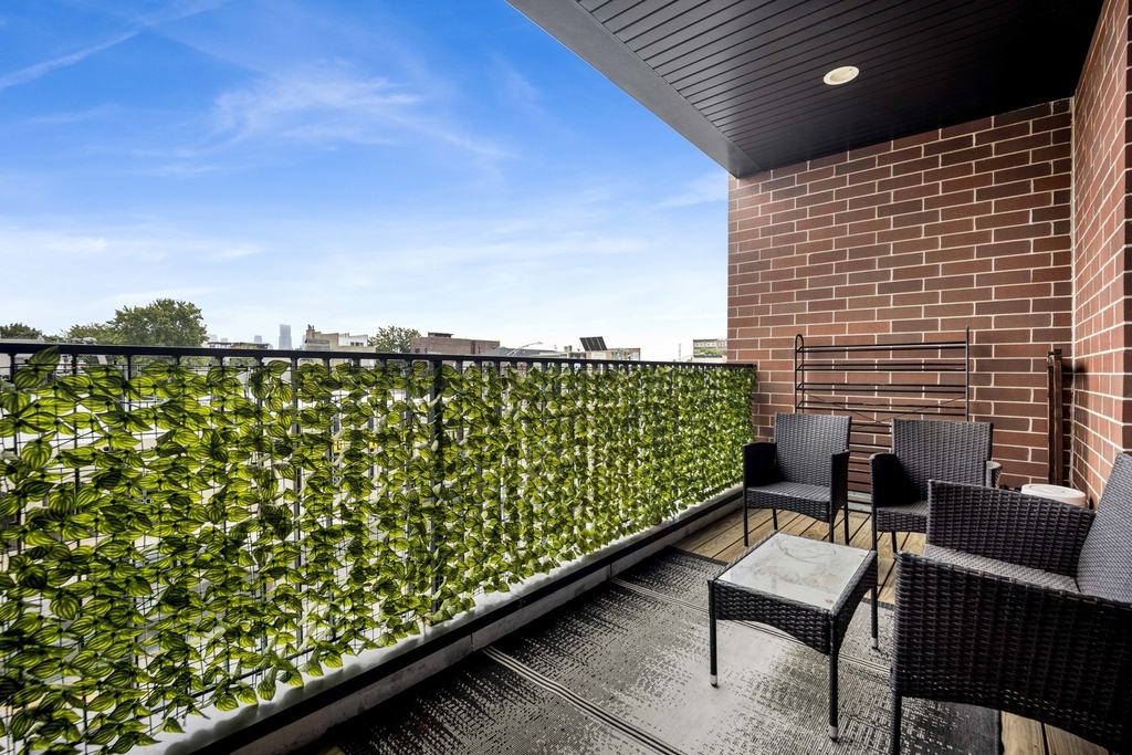522 N Western Avenue - Photo 14
