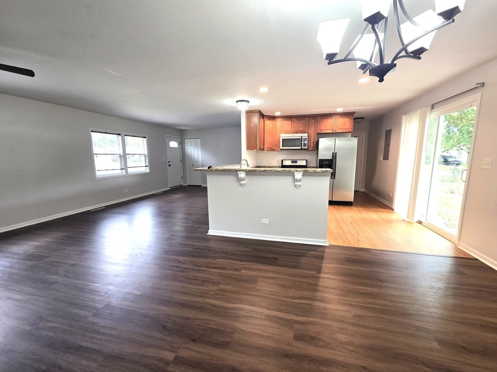 18660 W Pamela Place - Photo 2
