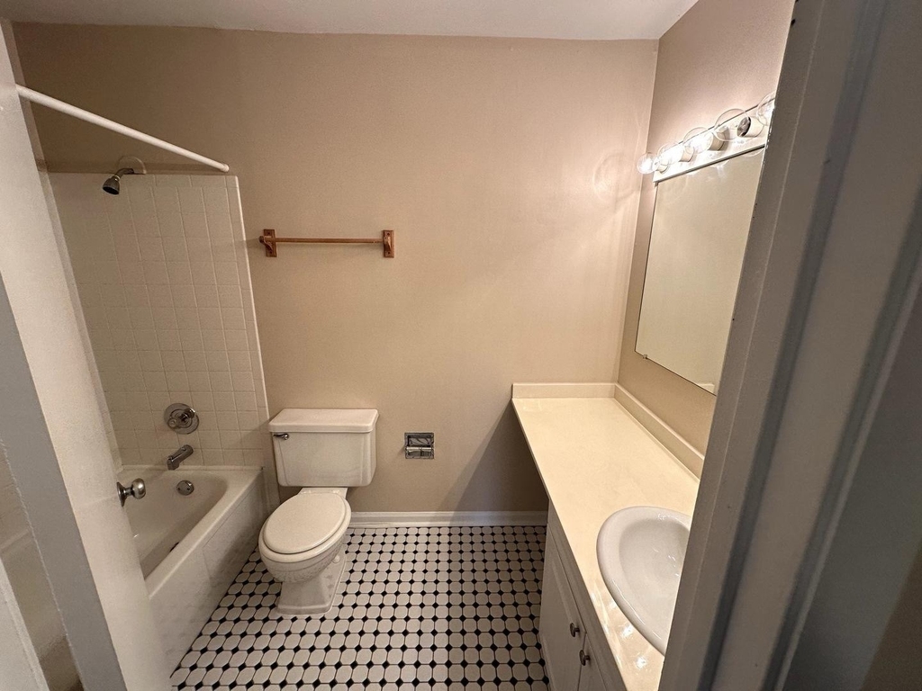 6165 Knoll Wood Road - Photo 5