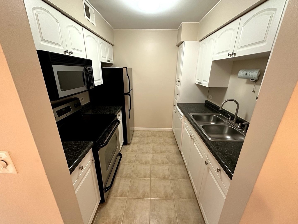 6165 Knoll Wood Road - Photo 2