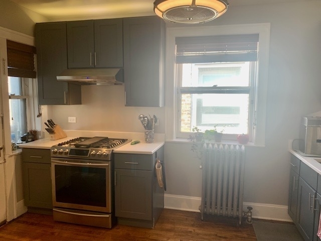 2439 W Gunnison Street - Photo 1