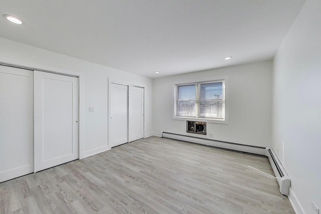 7250 N Western Avenue - Photo 9