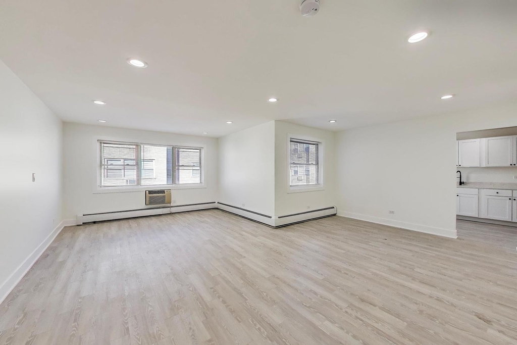 7250 N Western Avenue - Photo 5