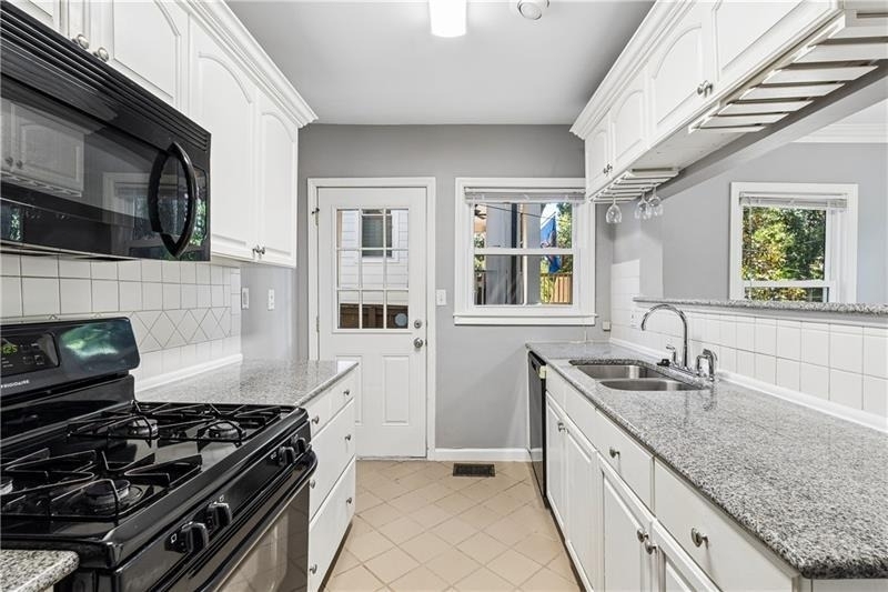 2270 1st Avenue Ne - Photo 8