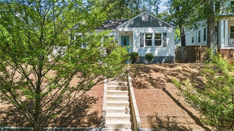 2270 1st Avenue Ne - Photo 0
