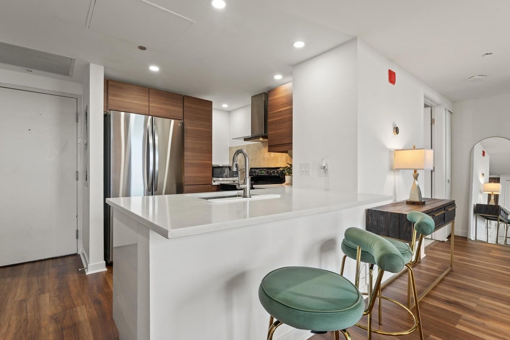 61 W 15th Street - Photo 6