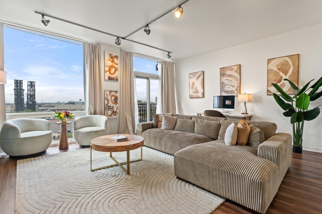 61 W 15th Street - Photo 3