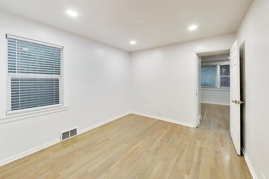 5142 Jarlath Avenue - Photo 17
