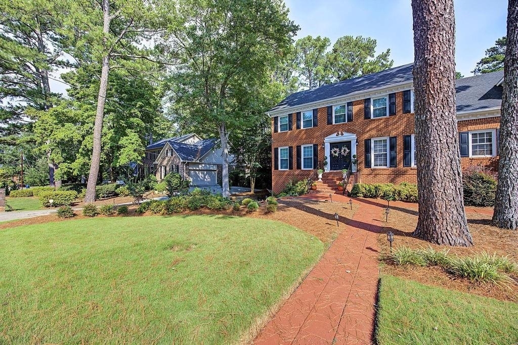 2132 Dunwoody Glen - Photo 20