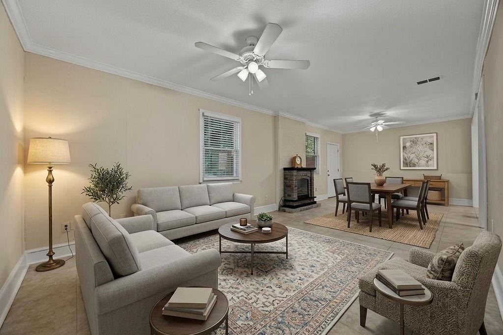 2132 Dunwoody Glen - Photo 2