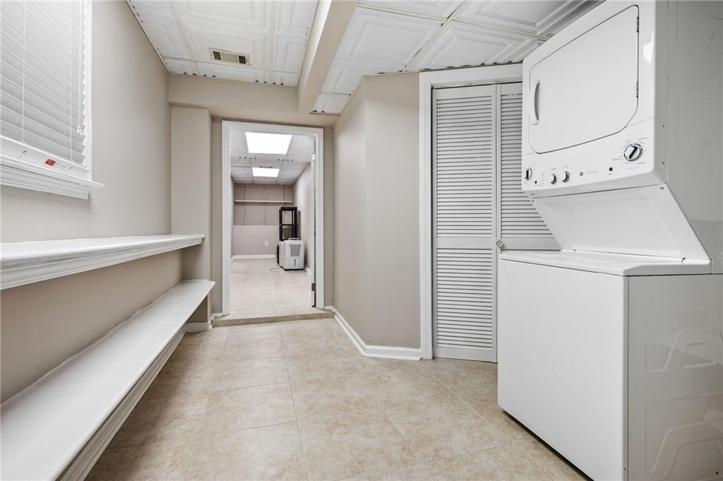 2132 Dunwoody Glen - Photo 11