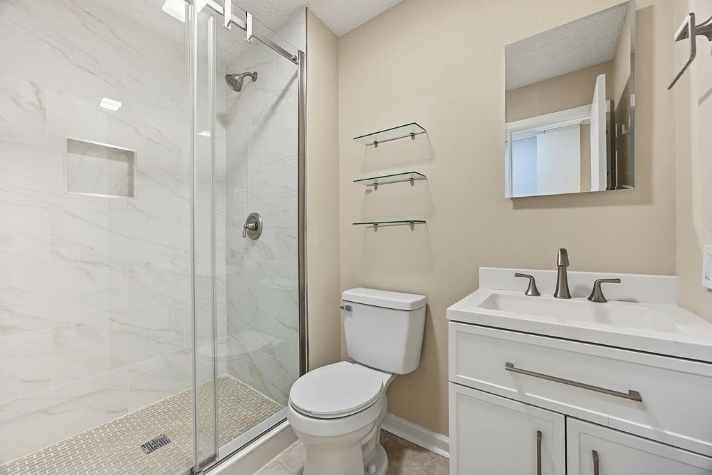 2132 Dunwoody Glen - Photo 12