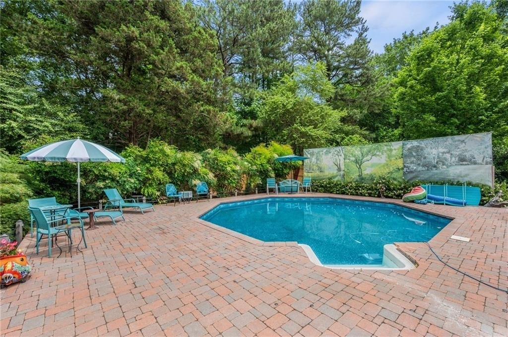 2132 Dunwoody Glen - Photo 29