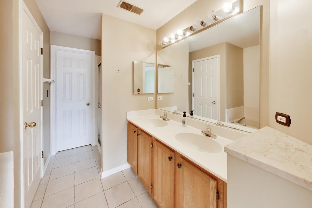 939 Charlela Lane - Photo 16