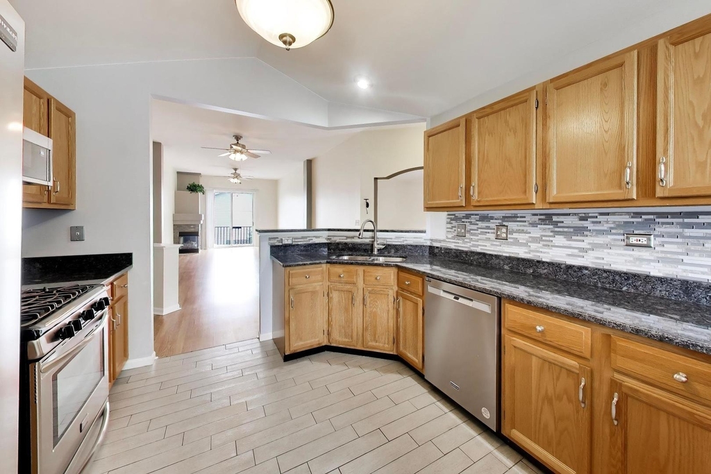 939 Charlela Lane - Photo 7