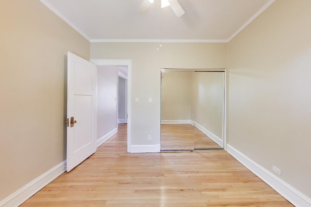 5421 S Dorchester Avenue - Photo 13