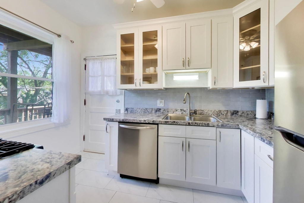 5421 S Dorchester Avenue - Photo 7