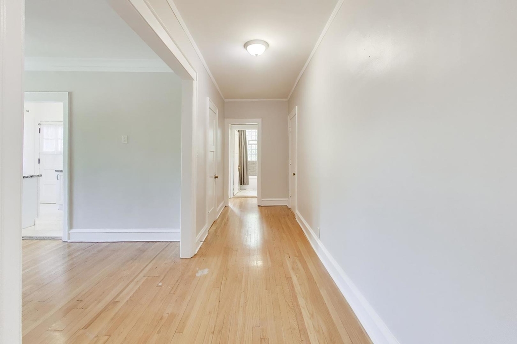 5421 S Dorchester Avenue - Photo 2
