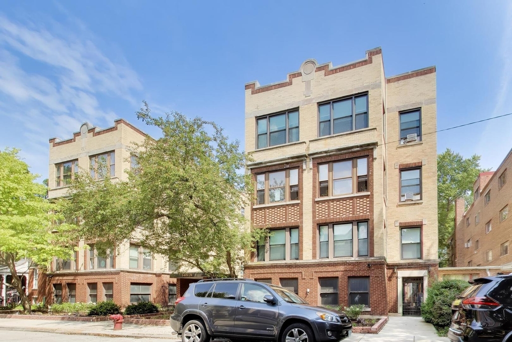 5421 S Dorchester Avenue - Photo 0