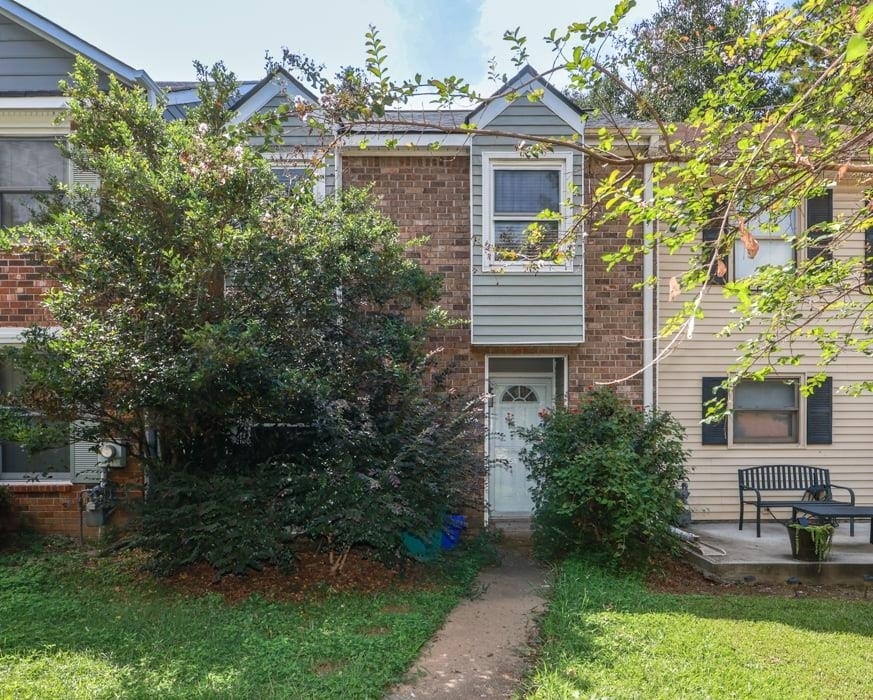 5031 Bell Drive Se - Photo 0