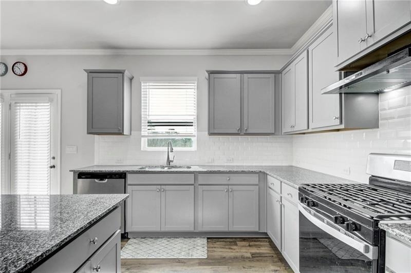 4770 Burningbush Way - Photo 10