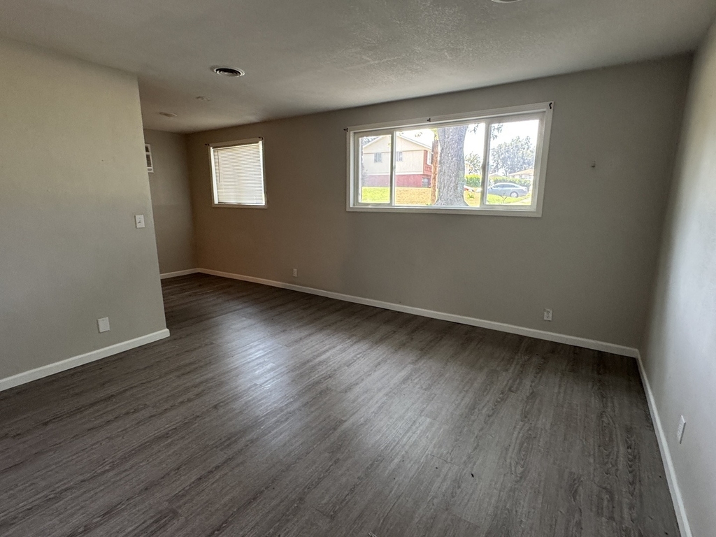 3240 Heatherton Drive - Photo 2