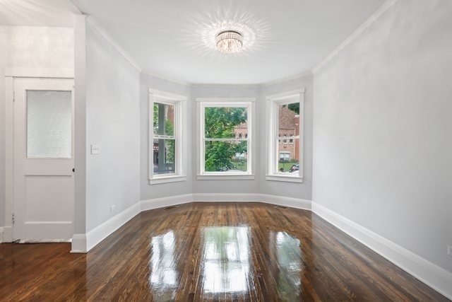 2641 W Altgeld Street - Photo 3