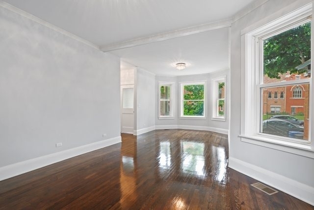 2641 W Altgeld Street - Photo 5