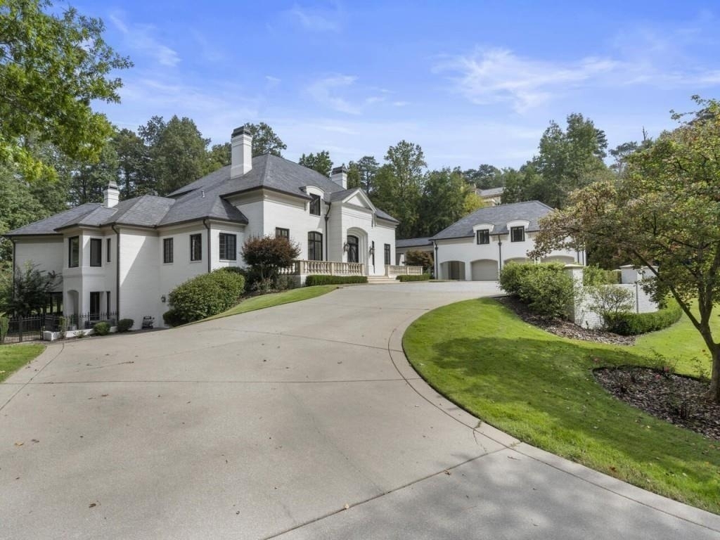 997 Davis Drive - Photo 0