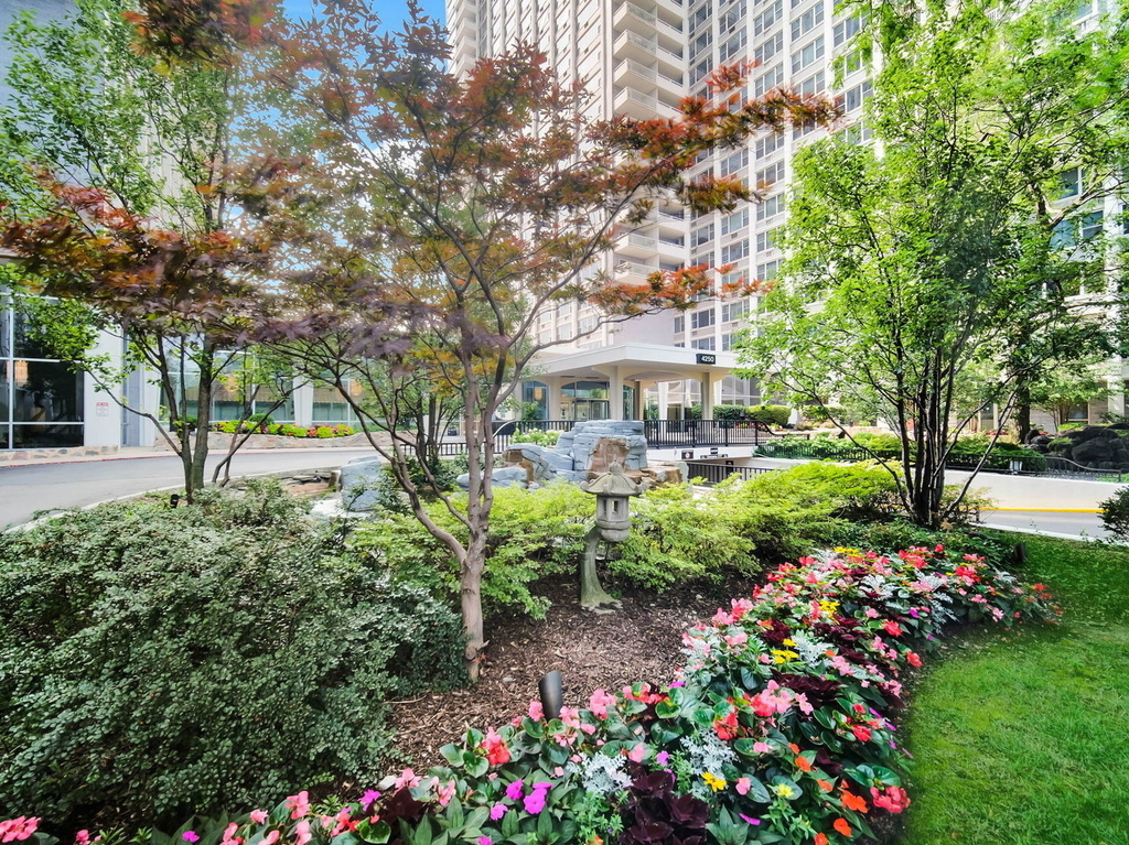 4250 N Marine Drive - Photo 1