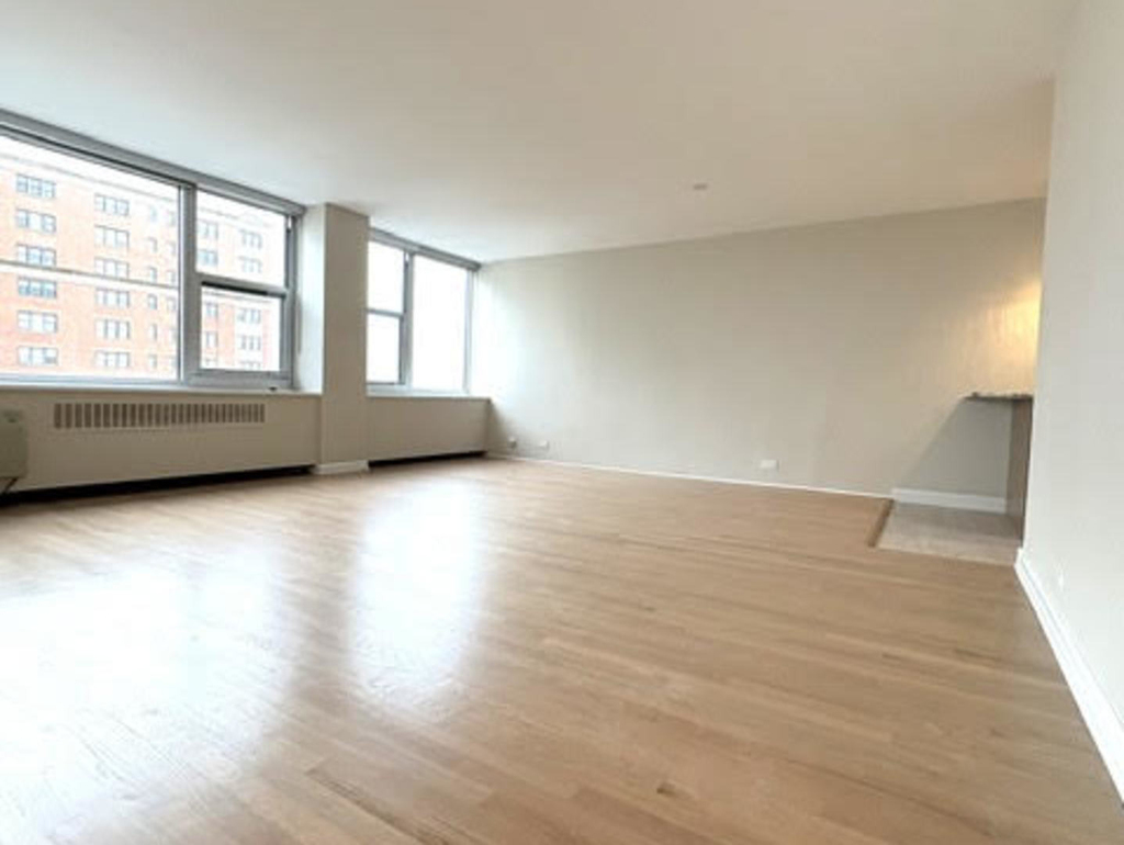 4250 N Marine Drive - Photo 8