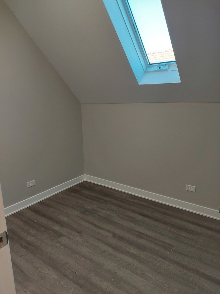 4117 S Albany Avenue - Photo 2
