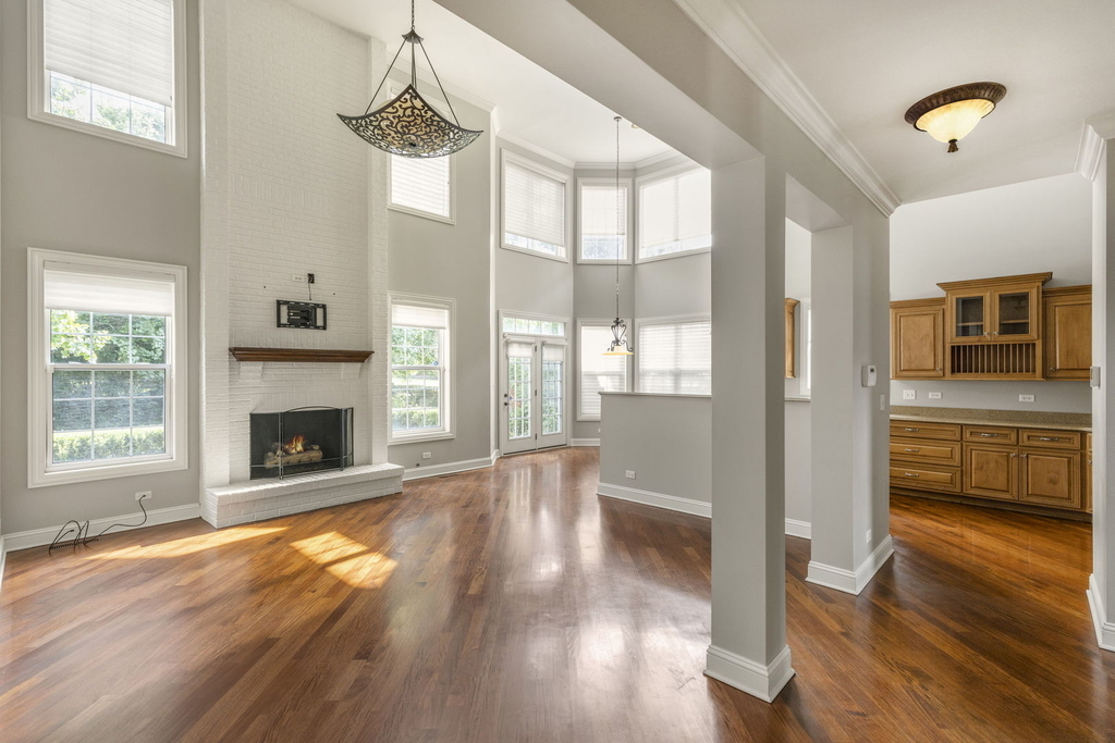 1015 White Pine Lane - Photo 3
