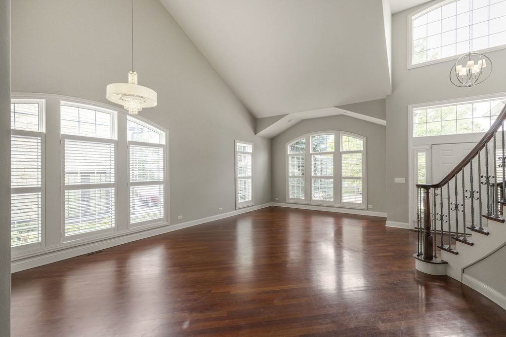 1015 White Pine Lane - Photo 2