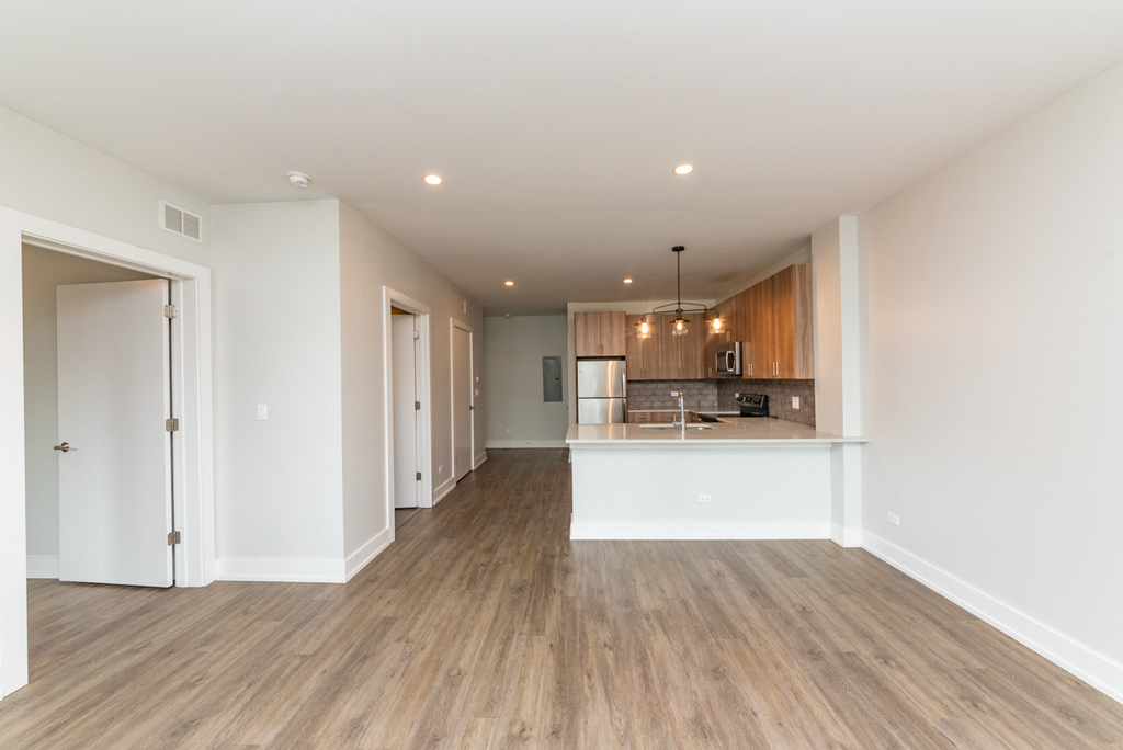 2111 S Halsted Street - Photo 7